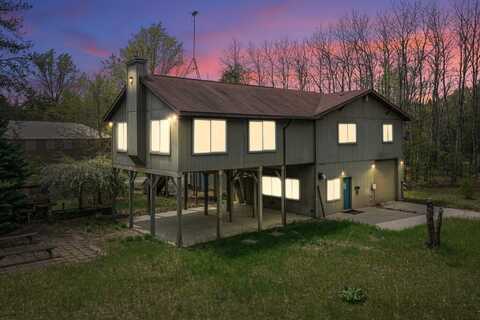 10685 W Indianwood Trail, Roscommon, MI 48653