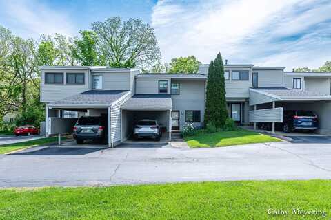 6387 Wainscot Drive SE, Grand Rapids, MI 49546