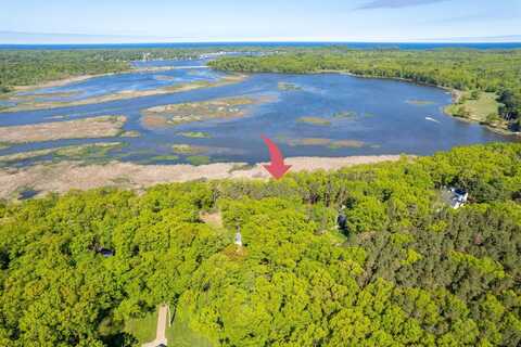 3126 Red Oak Drive, Saugatuck, MI 49453