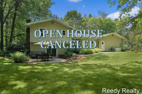 13155 Beckwith Drive NE, Lowell, MI 49331