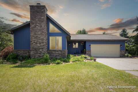 1413 6th Street, Belding, MI 48809
