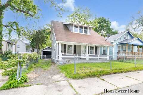 1010 Gibson Place SE, Grand Rapids, MI 49507