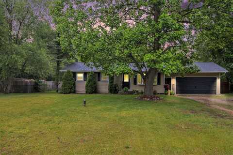 46915 Anthony Street, Paw Paw, MI 49079