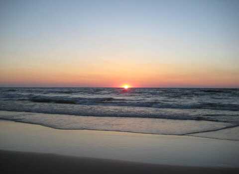 7239 Pacific Avenue, South Haven, MI 49090