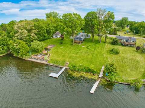 1352 Haughey Drive, Union City, MI 49094