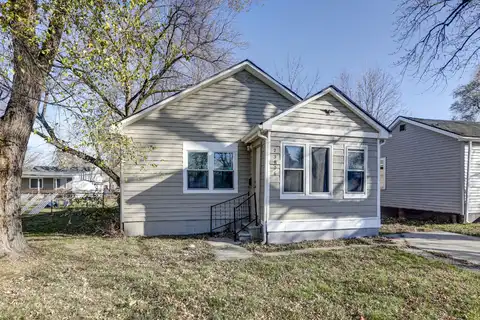 23826 Columbus Avenue, Warren, MI 48089