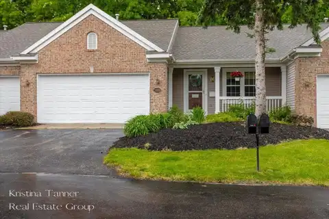 5899 W Lyn Haven Drive SE, Kentwood, MI 49512