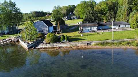 4472 Crescent Beach Rd. Road, Onekama, MI 49675