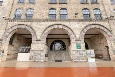 940 Monroe Avenue NW, Grand Rapids, MI 49503