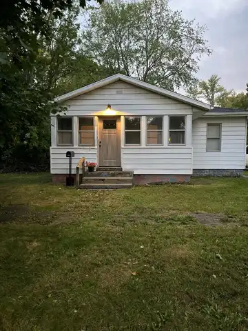 1222 N 9th Street, Niles, MI 49120