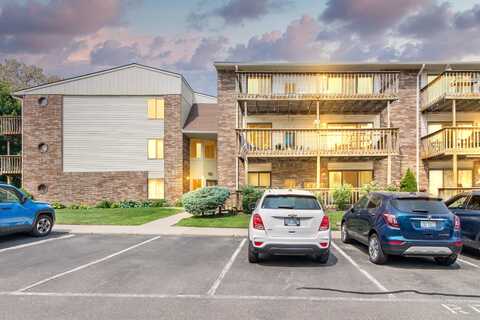 855 S Pontiac Trail, Walled Lake, MI 48390