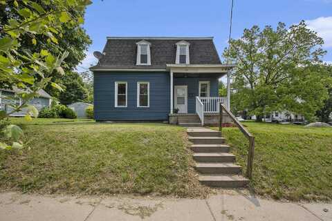 752 College Avenue NE, Grand Rapids, MI 49503