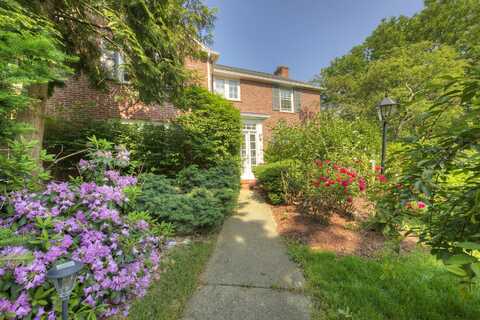 700 Avon Road, Ann Arbor, MI 48104