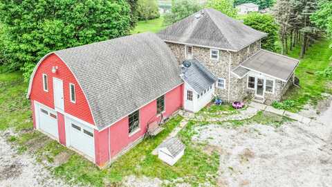 2311 E Glendora Road, Buchanan, MI 49107