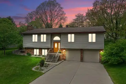 1016 Warbler Lane, Cadillac, MI 49601