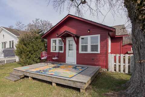4830 Deep Point, Portage, MI 49002