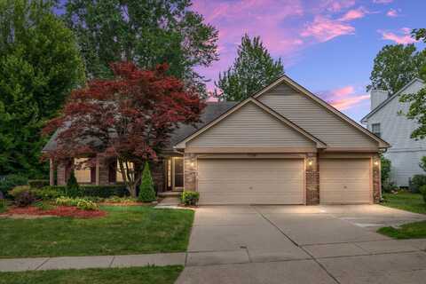 7798 Lake Crest Drive, Ypsilanti, MI 48197