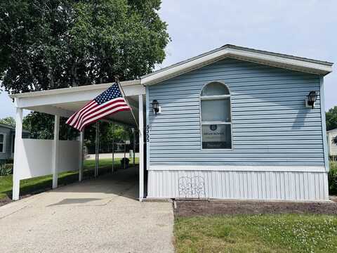 5355 Meadowmoor Drive NE, Belmont, MI 49306