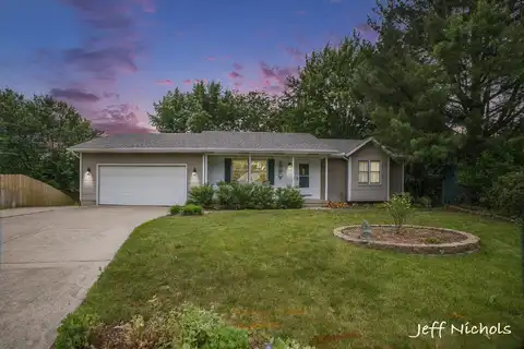 995 Kingtree Court SW, Byron Center, MI 49315