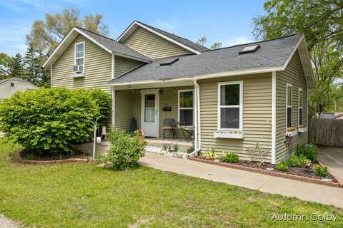 918 W Grove Street, Greenville, MI 48838