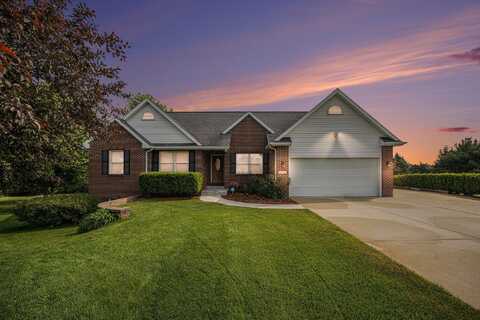 53029 Meadow View Lane, Paw Paw, MI 49079
