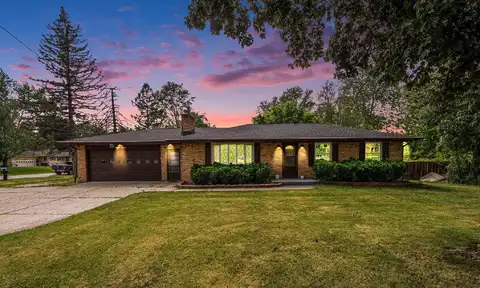 4785 Kalamazoo Avenue SE, Kentwood, MI 49508