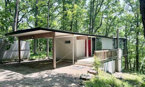 4075 N Delhi Road, Ann Arbor, MI 48103