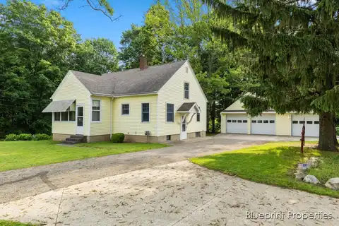 8354 Kraft Avenue SE, Caledonia, MI 49316