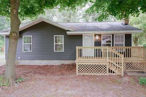 2449 Marquette Avenue, Muskegon, MI 49442