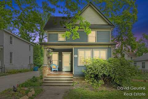 608 Trowbridge Street, Allegan, MI 49010