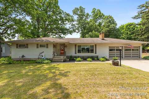 11737 W Carson City Road, Greenville, MI 48838