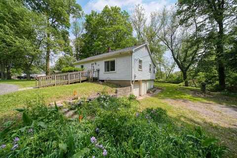 311 Rosehill Road, Jackson, MI 49202
