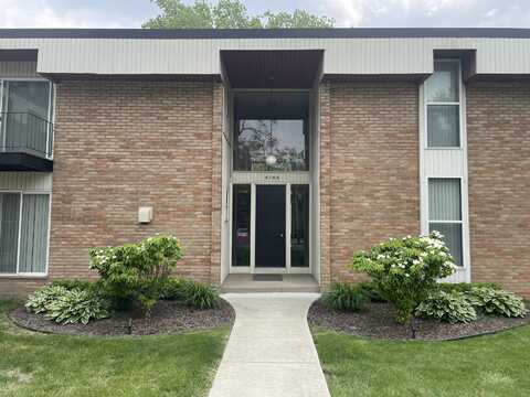 4190 Rochester Road, Royal Oak, MI 48073