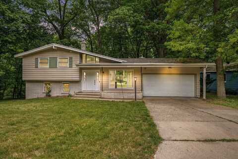 2037 Holliday Drive SW, Wyoming, MI 49519
