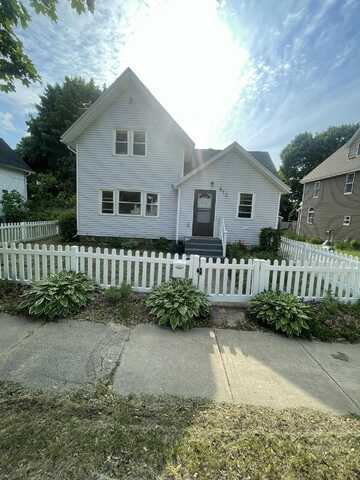613 James Street, Belding, MI 48809
