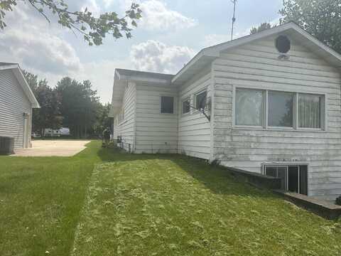 318 S Turk Lake Drive, Greenville, MI 48838