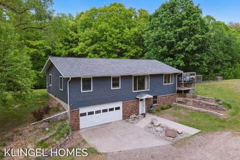 5204 S 68th Avenue, New Era, MI 49446