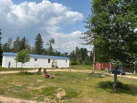 15754 N 10th Avenue, Marion, MI 49665