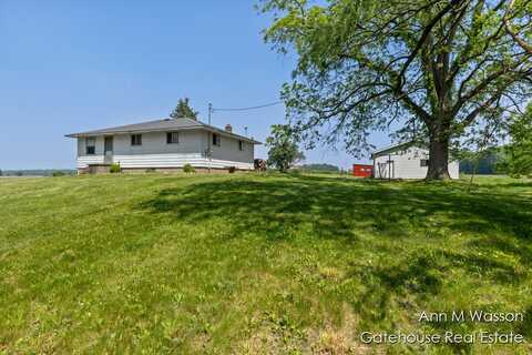 12407 Bliss Road, Lake Odessa, MI 48849