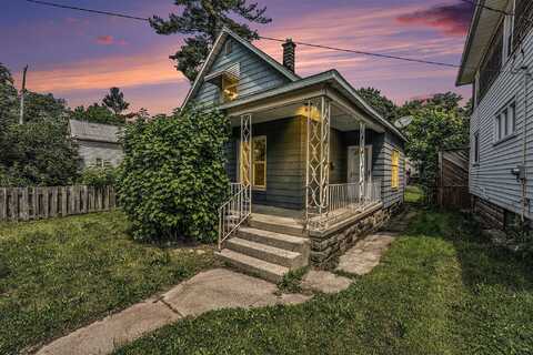 1169 3rd Street NW, Grand Rapids, MI 49504
