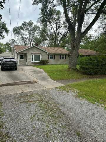 616 Chrysler Street, Kalamazoo, MI 49001