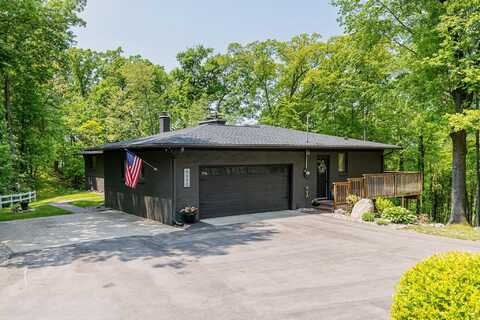 8680 Bennett Street SE, Ada, MI 49301
