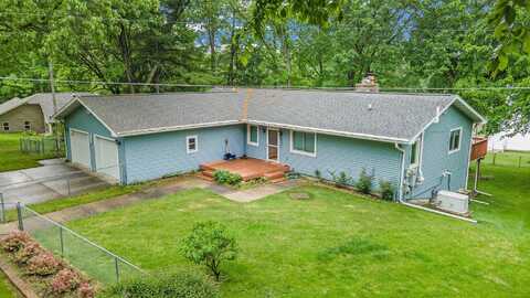 1100 Vining Road, Greenville, MI 48838