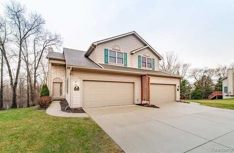 324 Stratford Lane, Lake Orion, MI 48360
