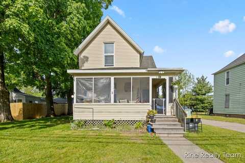 717 Pleasant Street, Belding, MI 48809