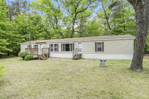 17101 W Howard City Edmore Road, Howard City, MI 49329