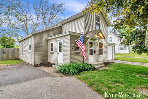810 James Street, Belding, MI 48809