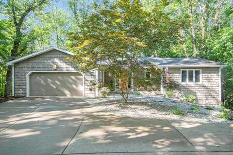 3530 Thornapple River Drive SE, Grand Rapids, MI 49546