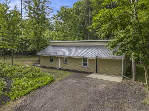 6490 Island Lake Road, Holland, MI 49423