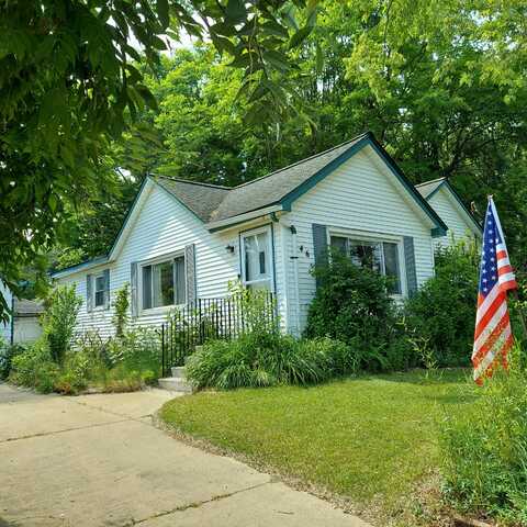 246 Ridgeway Road, Jackson, MI 49202